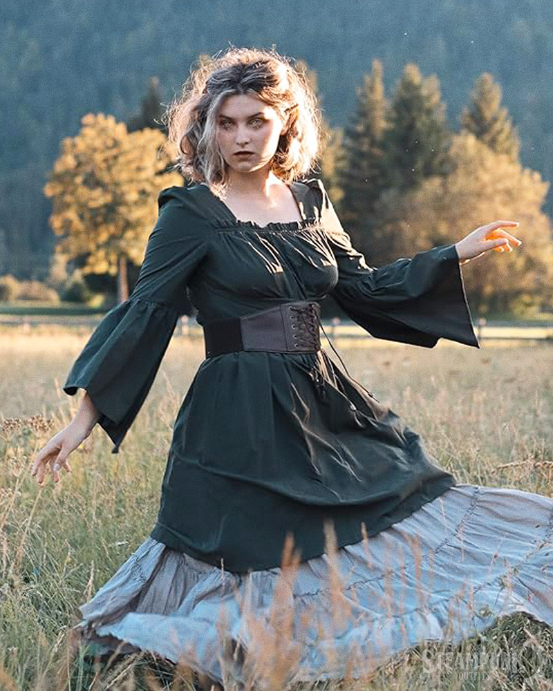 Grünes Steampunk Kleid