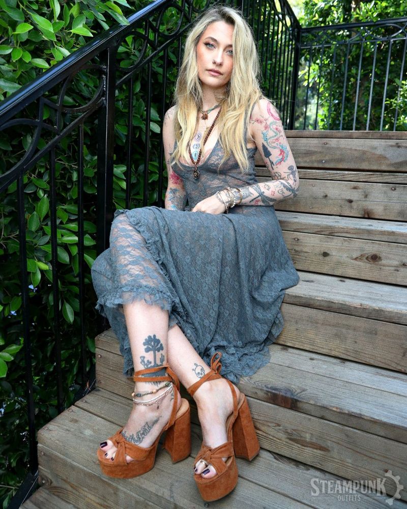 Steampunk Kleid mit Spitze